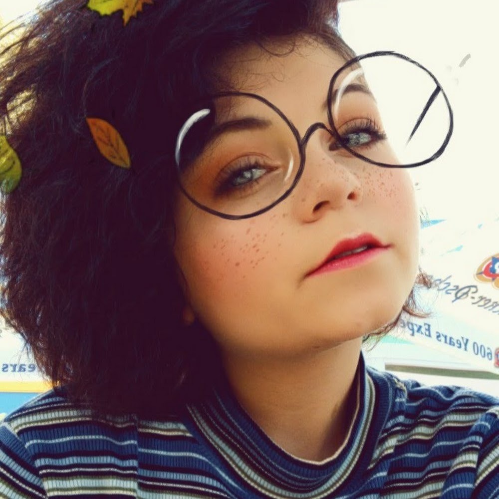 Meet your Posher, Talia